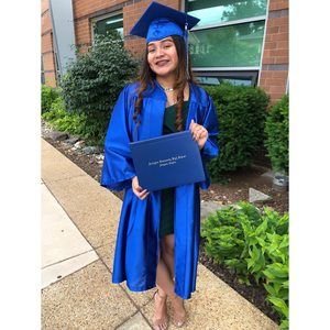 Meet your Posher, Ely